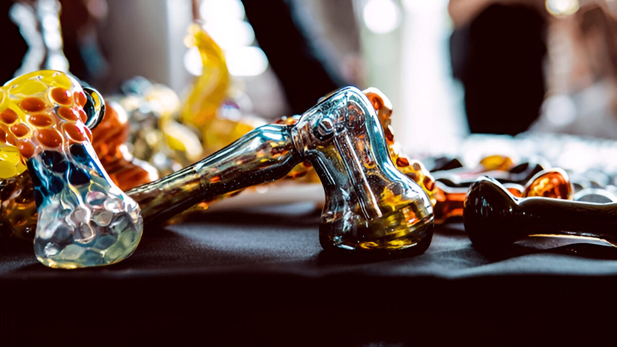 Wholesale Glass Pipe – Premium Smoke Shop Pipe & Bong Accessory