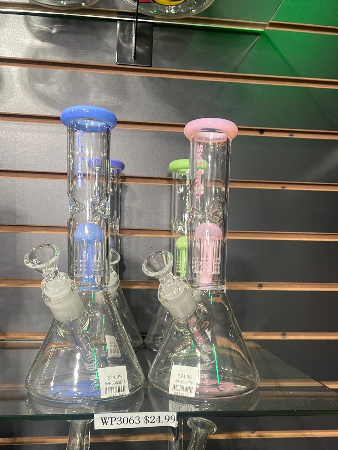 SKY HIGH - 10" Beaker with Tree Perk and Ice Pinch Main image