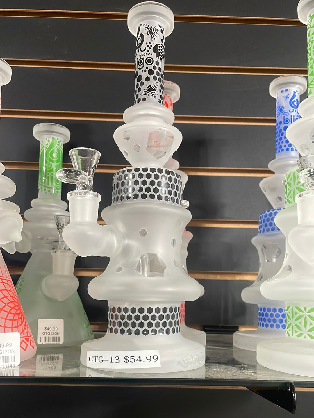 Bigoo- Frosted Medium Water Pipe