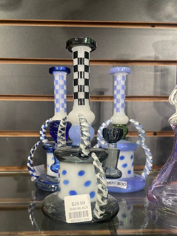 CHECKERS WATER PIPE WITH WIG WAG HORNS