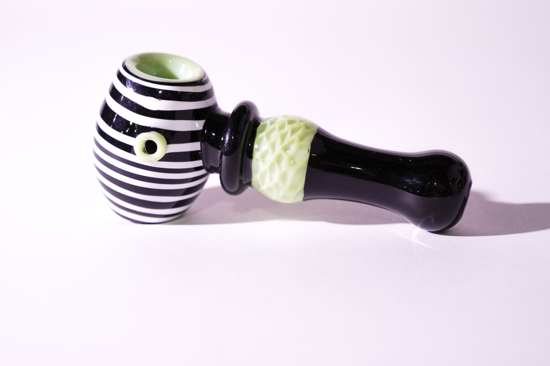 Premium Slyme Black Handpipe with spiral head | HP346