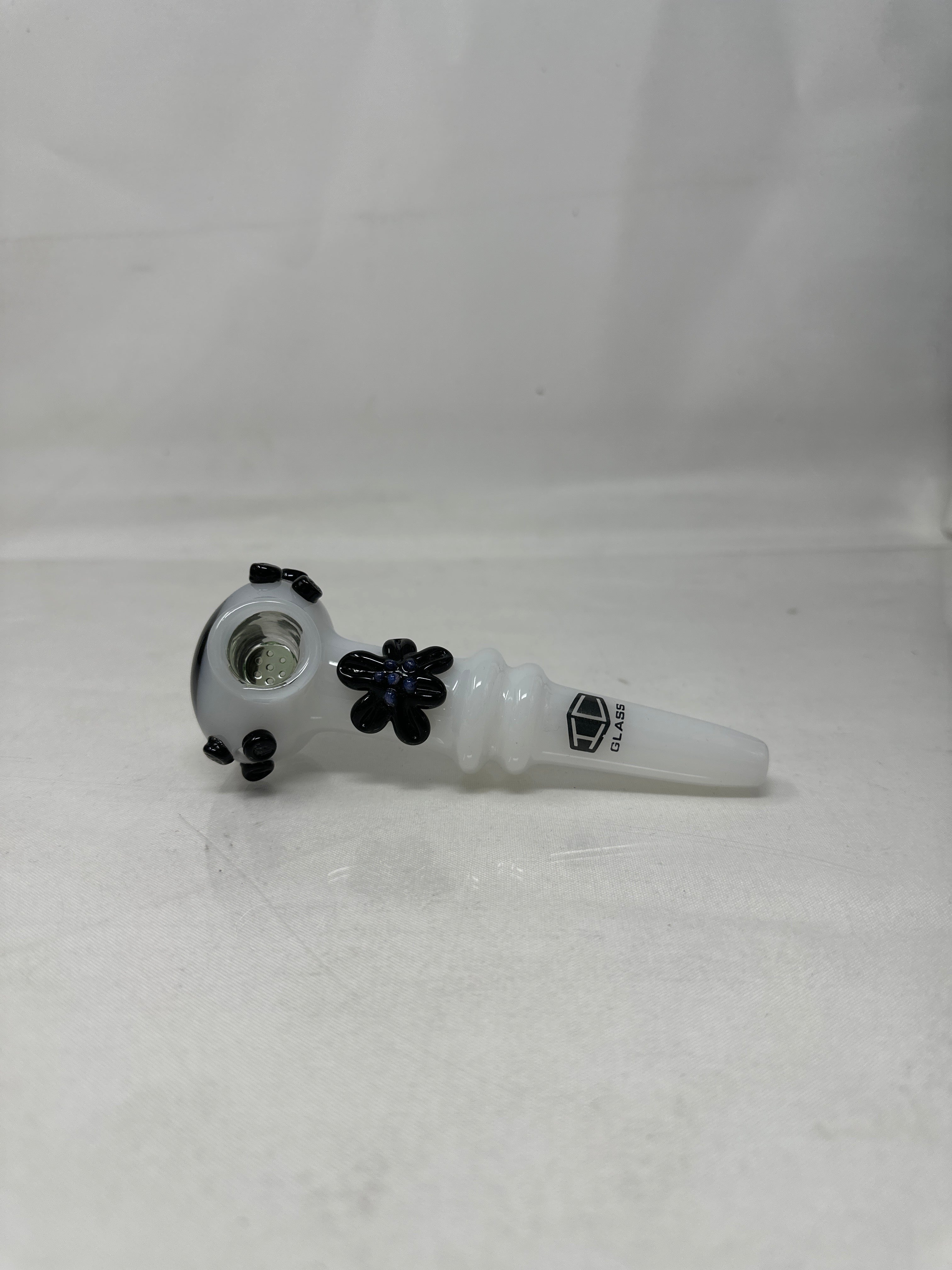 IC Glass - Premium 3D Flower Hand Pipes with Built-in Screen