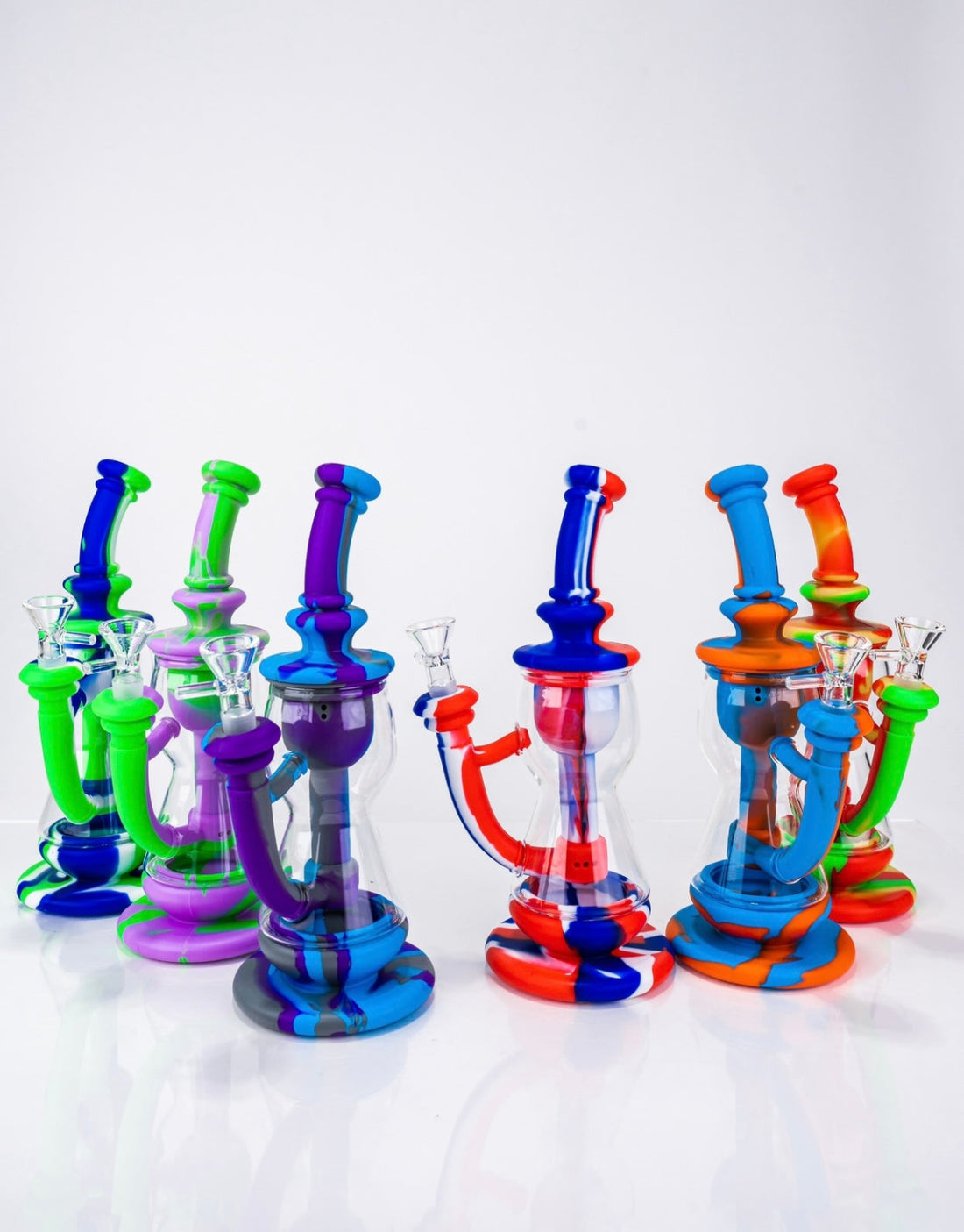Silicone water pipe with removable glass bowl and downstem