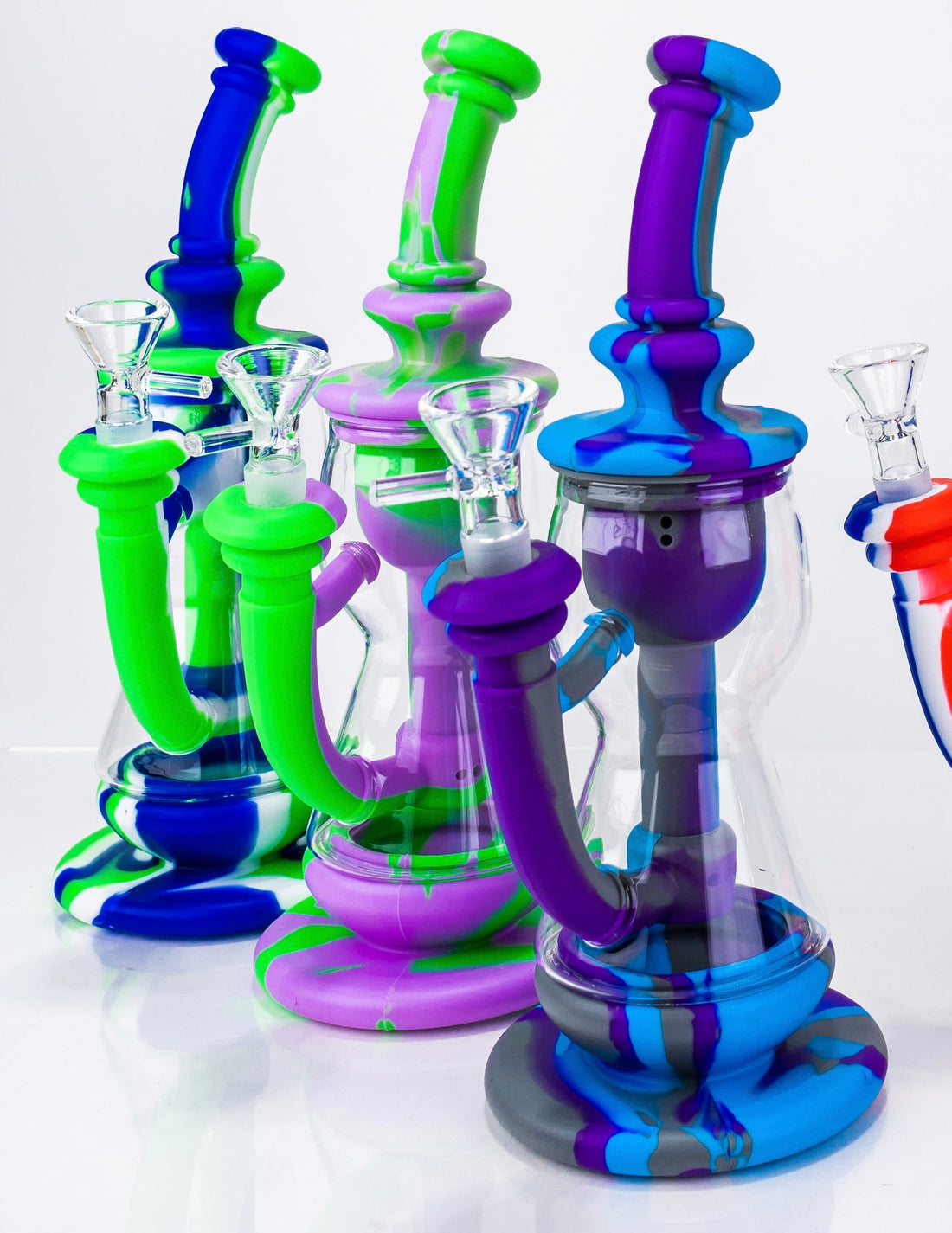 Silicone Water Pipe with Glass – Durable & Easy to Clean